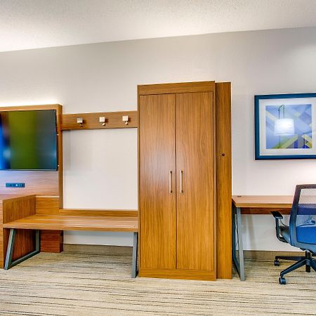 Holiday Inn Express Венсен Экстерьер фото