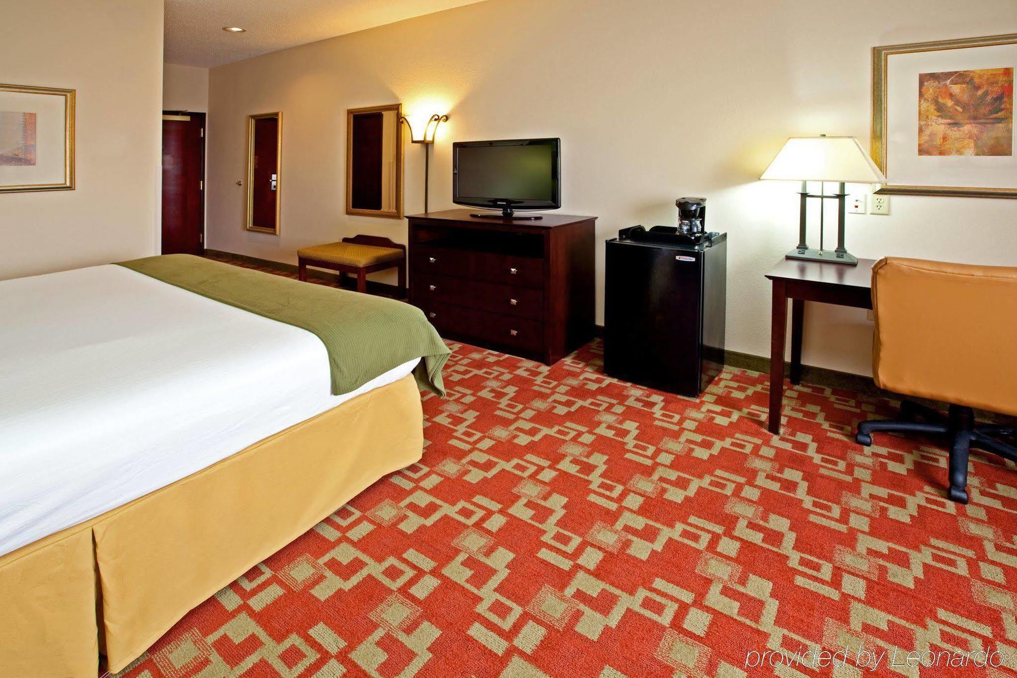 Holiday Inn Express Венсен Номер фото