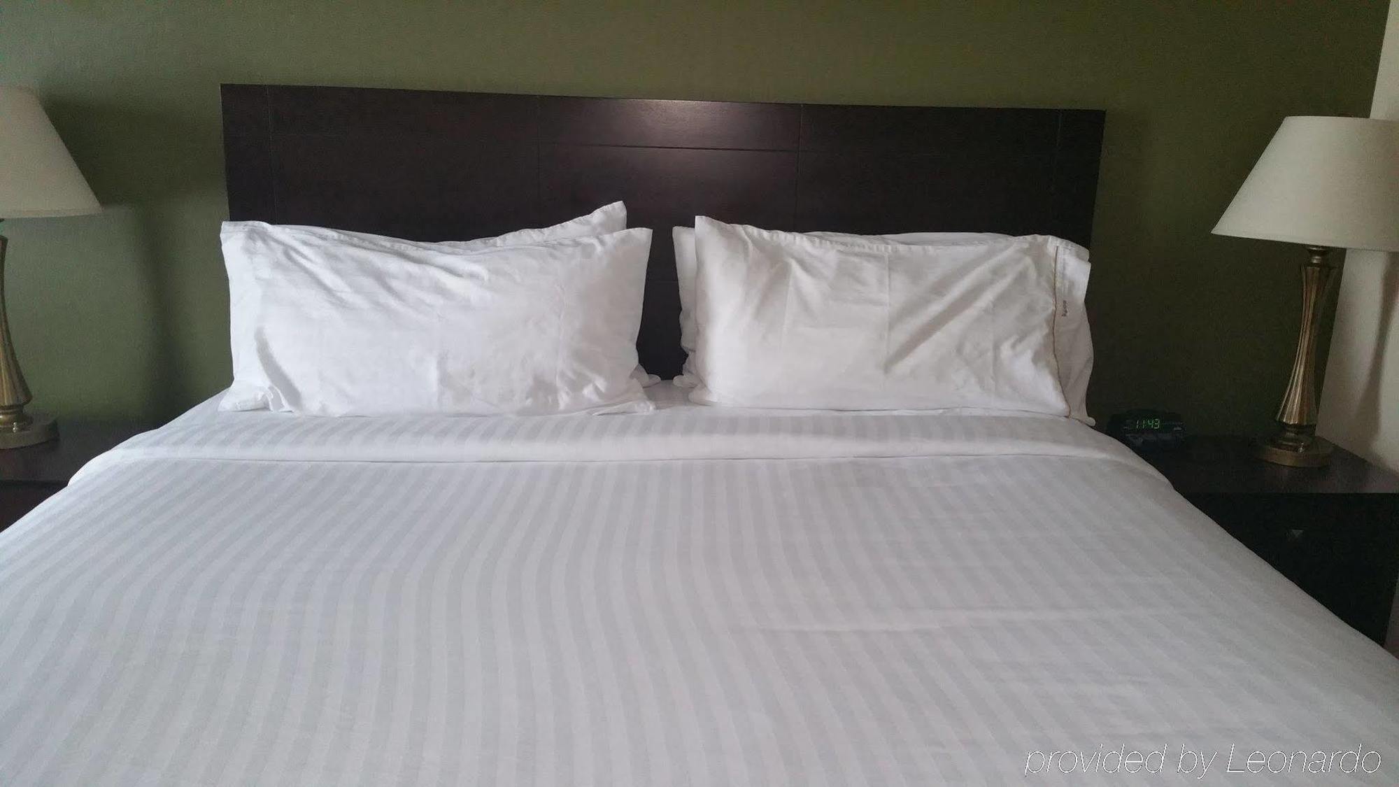 Holiday Inn Express Венсен Экстерьер фото