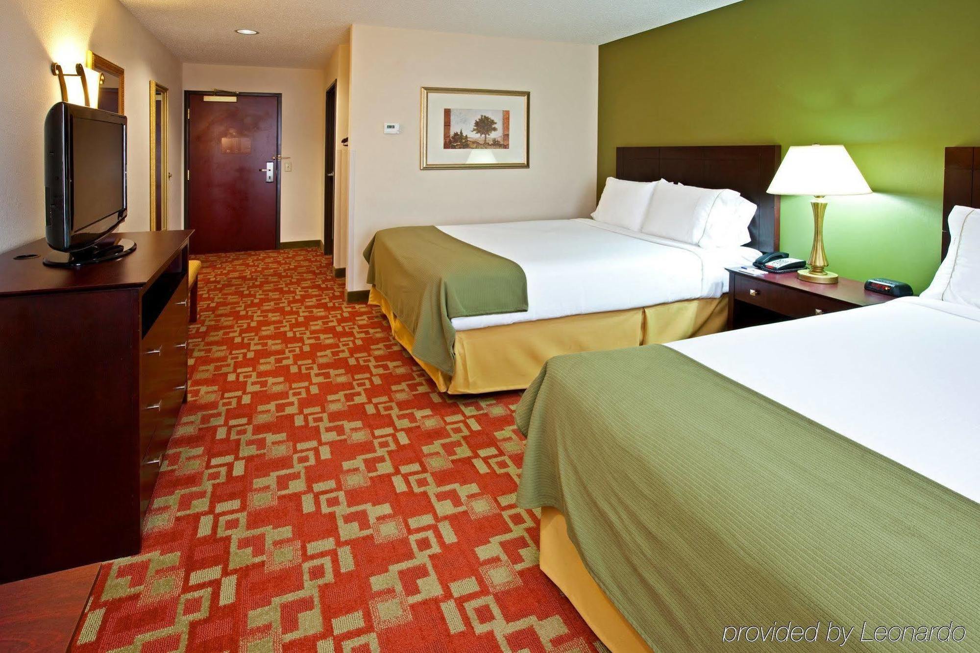 Holiday Inn Express Венсен Экстерьер фото
